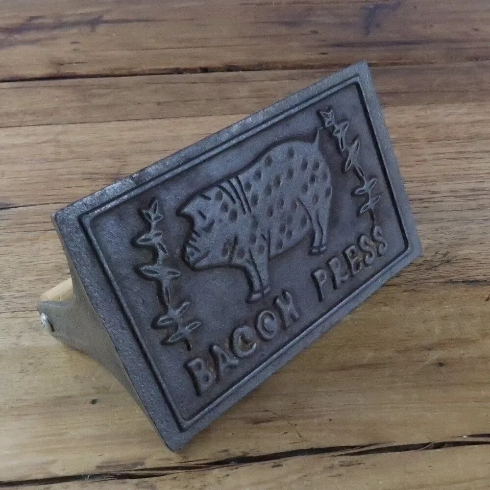 CAST IRON BACON PRESS WITH WOODEN HANDLE